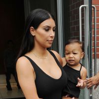 North West : Nouveau shooting mode pour la fille de Kim Kardashian et Kanye West