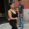 Kim Kardashian et son adorable fille North sortent de leur appartement à Soho à New York City, le 12, 2014.