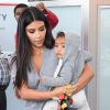Kim Kardashian et North West arrivent à JFK à New York. Le 11 août 2014