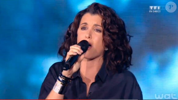 Jenifer, enceinte, lors de la grande finale de The Voice 3, le 10 mai 2014 sur TF1.