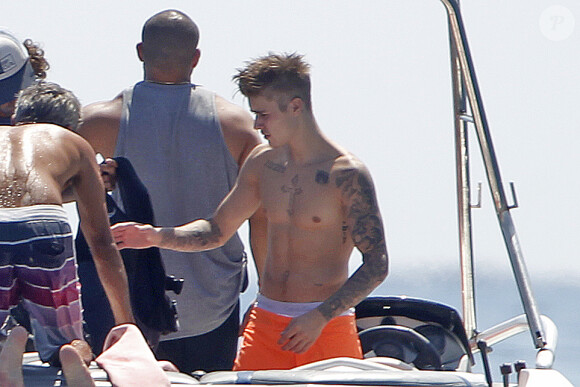 Exclusif -Le chanteur Justin Bieber pendant ses vacances à Ibiza, le 3 août 2014.
