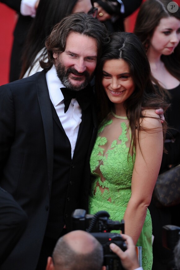 Frederic Beigbeder et sa femme Lara lors de la montée des marches du film Saint Laurent et l'hommage au cinéma d'animation, durant le Festival de Cannes le 17 mai 2014