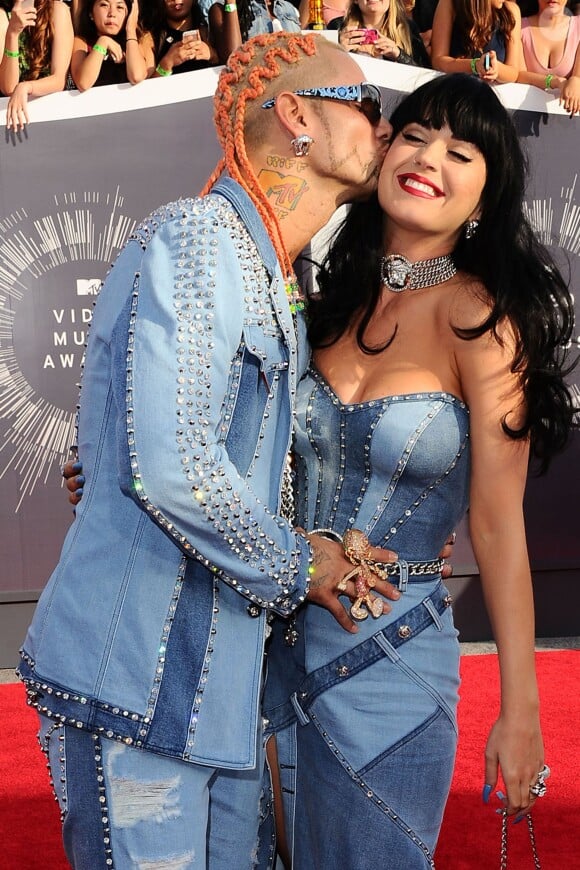 Riff Raff et Katy Perry ont remporté le prix du plus surprenant tandem lors des MTV Video Music Awards 2014 au Forum. Inglewood, Los Angeles, le 24 août 2014.