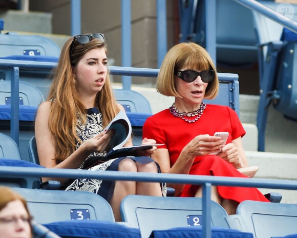 Anna Wintour lors de la victoire de Maria Sharapova sur Maria Kirlenko au premier tour de l'US Open à l'USTA Billie Jean King National Tennis Center de New York le 26 août 2014