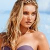 Elsa Hosk pose en bikini pour Victoria's Secret.