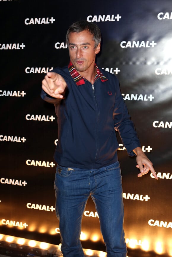 Sébastien Thoen pose à la soirée Canal + en septembre 2012.