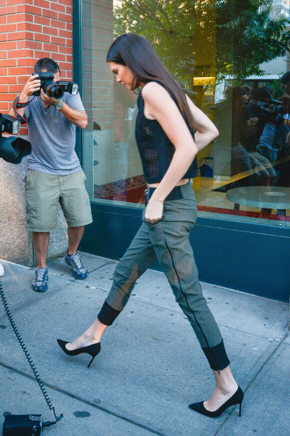 Kendall Jenner quitte l'appartement de Kanye West, à SoHo. New York, le 28 août 2014.