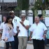 Lionel Richie visite Saint-Tropez avec sa très jeune compagne et Sir Philip Green, le 27 août 2014