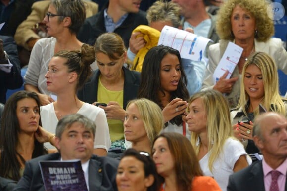 Ludivine Sagna, Sandra Evra, Fiona Cabaye, Elodie Mavub alors du match amical entre la France et l'Espagne (1-0) le 4 septembre 2014 au Stade de France à Saint-Denis