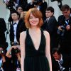 Cette rentrée 2014, portez la frange comme Emma Stone