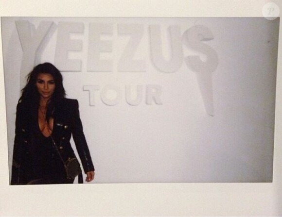 Kim Kardashian de passage au Yeezus Tour pop-up store à Melbourne. Le 9 septembre 2014.