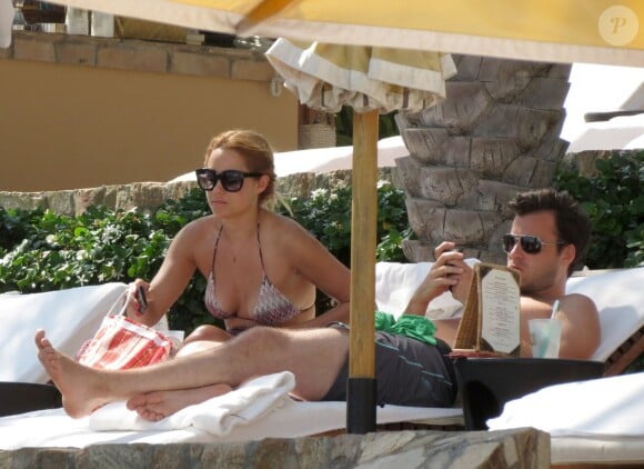 Exclusif - Lauren Conrad et William Tell à Cabo San Lucas pour leurs premières vacances en amoureux, le 13 juillet 2012.
