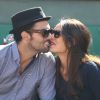 Sofia Essaïdi et son boyfriend Adrien Galo dans les tribunes de Roland-Garros lors de la demi-finale de la Coupe Davis le 12 septembre 2014. 