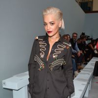 Fashion Week : Rita Ora, radieuse pour son mini-marathon mode