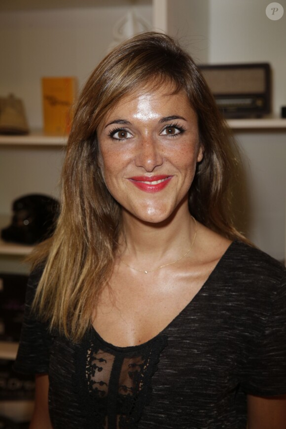 Victoria Bedos à la soirée eBay à la galerie d'art de la rue de Louvois à Paris. Le 11 septembre 2014.