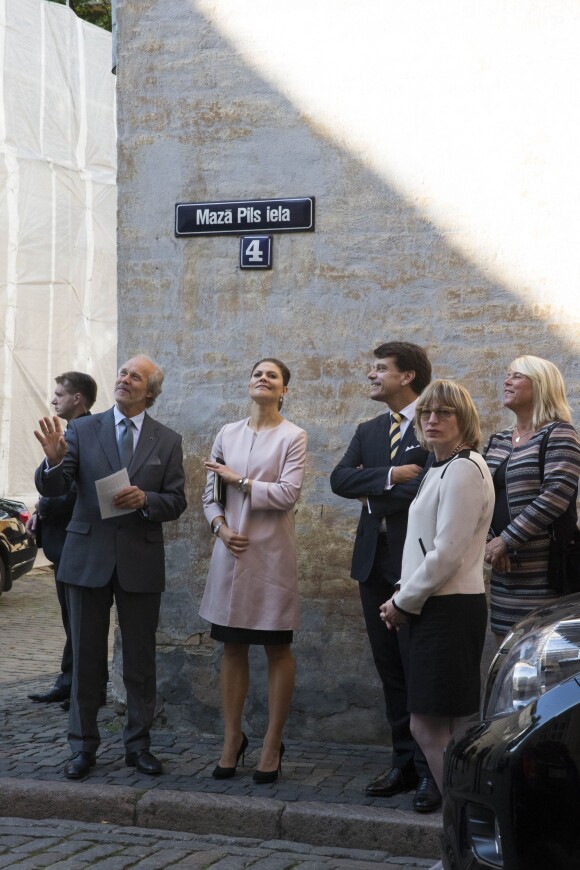La princesse Victoria de Suède a assisté au vernissage de l'exposition Nordic ID au Musée de l'Architecture de Riga lors de sa visite officielle le 17 septembre 2014 dans le cadre du mandat de la ville comme Capitale européenne de la culture 2014