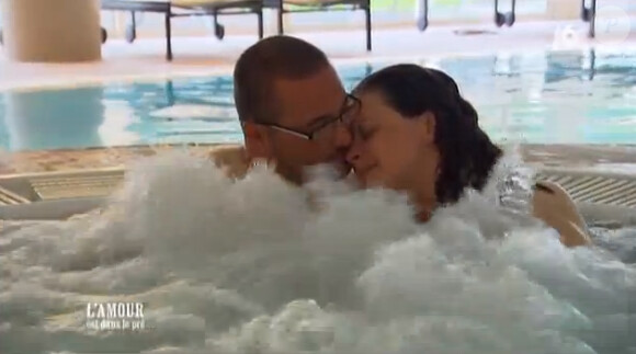 Christophe et Christelle amoureux - "L'amour est dans le pré 2014" - Emission du 25 août 2014.  Le couple vient de se séparer. 