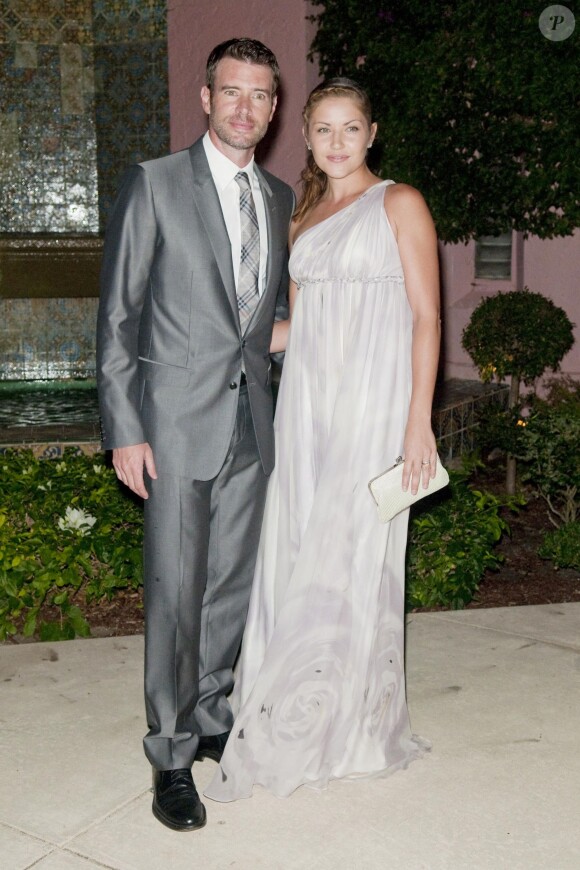 Scott Foley et Marika Dominczyk lors du 24e gala Pro-Celebrity à Boca Raton, le 16 novembre 2013.
 