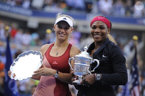 Caroline Wozniacki et Serena Williams après la finale de l'US Open à l'USTA Billie Jean King National Tennis Center de New York, le 7 septembre 2014