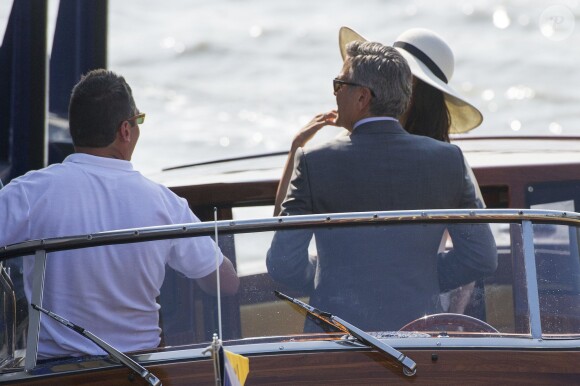George Clooney et sa femme Amal Alamuddin quittant Venise, le 29 septembre 2014 après leur mariage civil et les cérémonies qui ont précédé