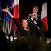 Carla Bruni-Sarkozy ovationnée au le meeting de Nicolas Sarkozy au gymnase Fernand Ganne à Saint-Julien-les-Villas près de Troyes, le 2 octobre 2014.