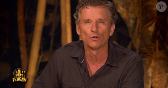 Denis Brogniart lors du conseil - Quatrième épisode de "Koh-Lanta 2014". Diffusé le 3 octobre 2014 sur TF1.