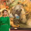 La reine Mathilde de Belgique visitait au Palais des Beaux-Arts de Bruxelles, le 2 octobre 2014, une exposition mettant à l'honneur Rubens, "Sensation et sensualité, Rubens et son héritage".