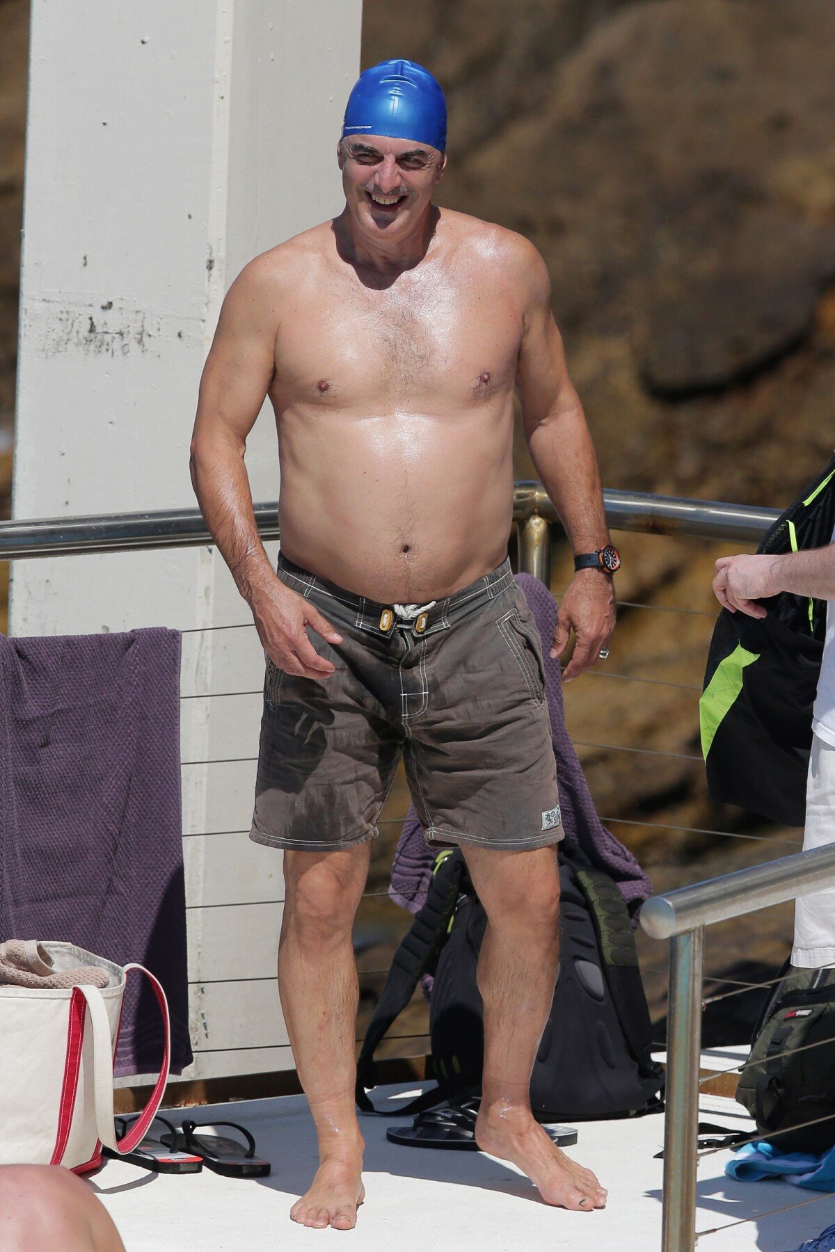 Photo : Chris Noth prend du bon temps dans une piscine à Sydney en  Australie. Le 12 octobre 2014. - Purepeople