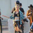  Fergie en plein tournage de son clip dans les rues de Los Angeles, le 19 octobre 2014. 