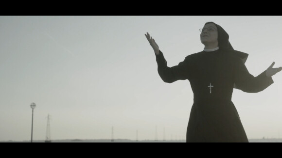 The Voice Italie - Soeur Cristina dévoile son premier clip : ''Like a Virgin'' !