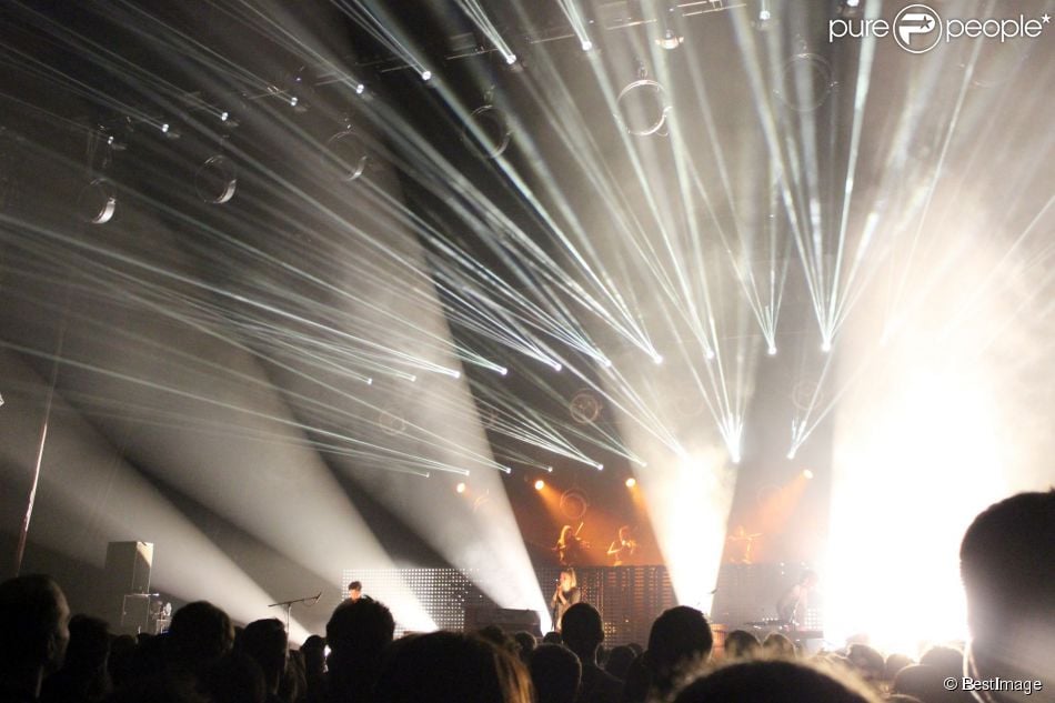 Exclusif - Le groupe London Grammar (composé de Hannah Reid, Dot Major et Dan Rothman) en concert au Palais des Sports à Paris, le 22 octobre 2014.