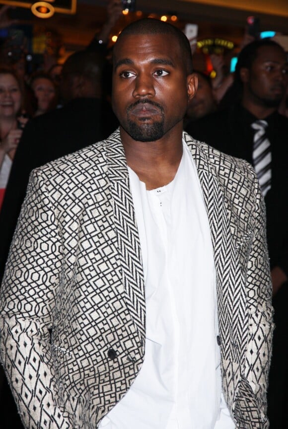Kanye West a passé la soirée au TAO Nightclub à Las Vegas. Le 24 octobre 2014  10/24/14 Kanye West at TAO Nightclub. (Las Vegas, Nevada)24/10/2014 - Las Vegas