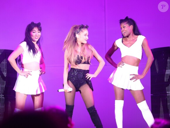 Ariana Grande en concert lors du festival "We Can Survive" au Hollywood Bowl à Los Angeles, le 24 octobre 2014.