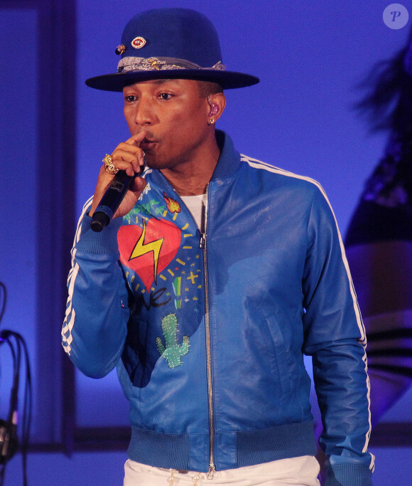 Pharrell Williams lors du festival "We Can Survive" au Hollywood Bowl à Los Angeles, le 24 octobre 2014.