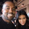 Kanye West et Kim Kardashian, couple heureux à l'AT&T Park de San Francisco. Le 26 octobre 2014.