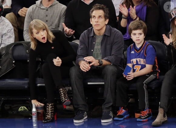 Taylor Swift et Ben Stiller au Madison Square Garden à New York pour le match NBA New York Knicks - Chicago Bulls le 29 octobre 2014. 