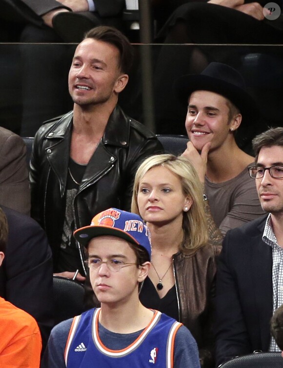 Karl Lentz et Justin Bieber au Madison Square Garden à New York pour le match NBA New York Knicks - Chicago Bulls le 29 octobre 2014. 