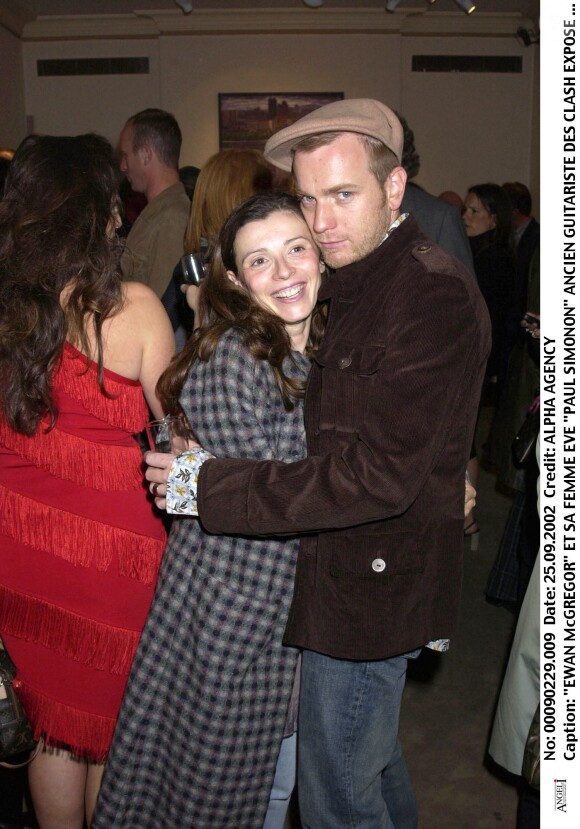 Ewan McGregor et son épouse Eve Mavrakis à Londres le 25 février 2002