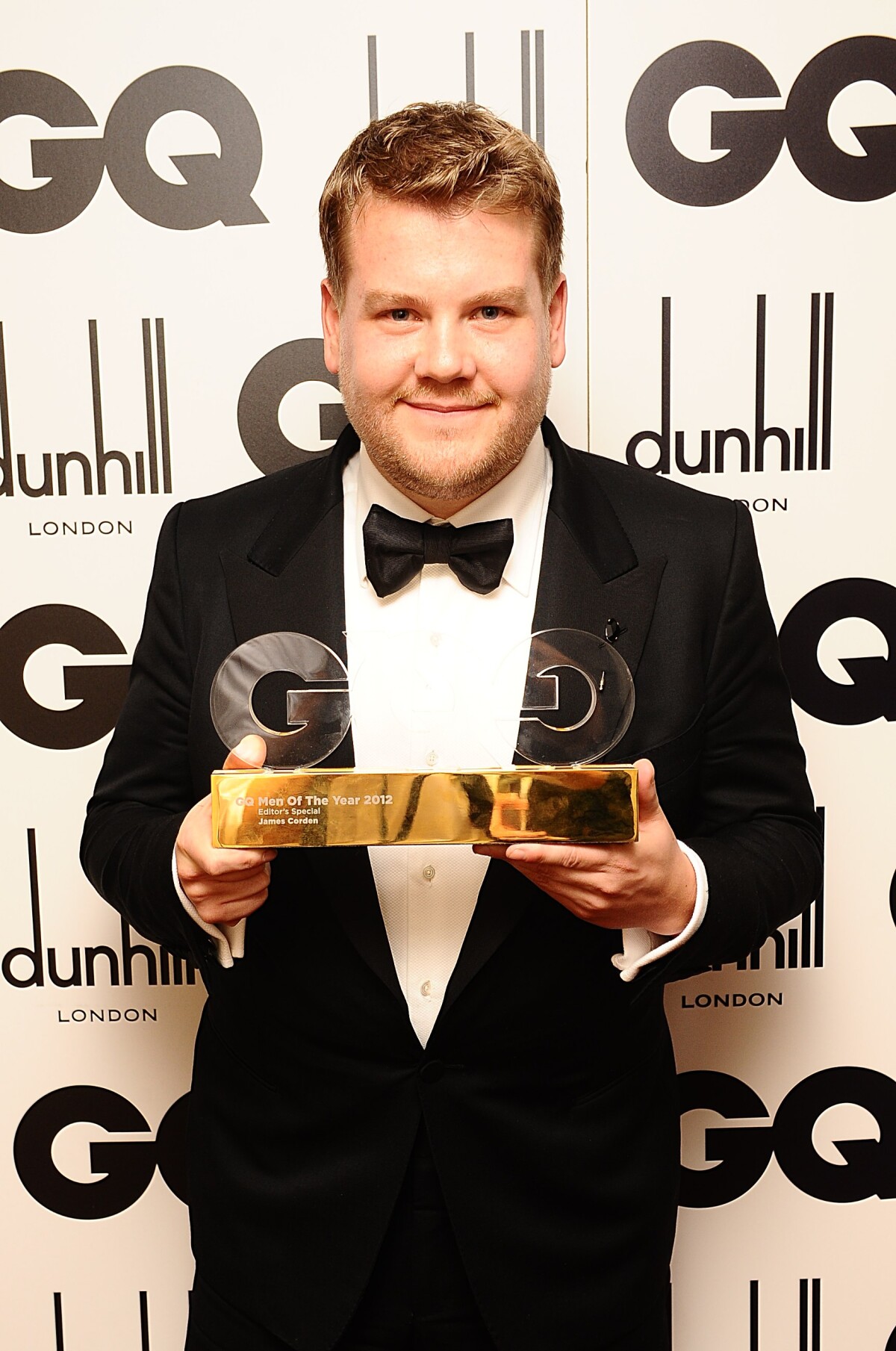 Vidéo James Corden Lors Des Gq Men Of The Year Awards à La Royal Opera House De Bow Street à 