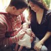 Channing Tatum a posté sur son profil Facebook la première photo de sa petite fille Everly, née le 30 mai 2013.