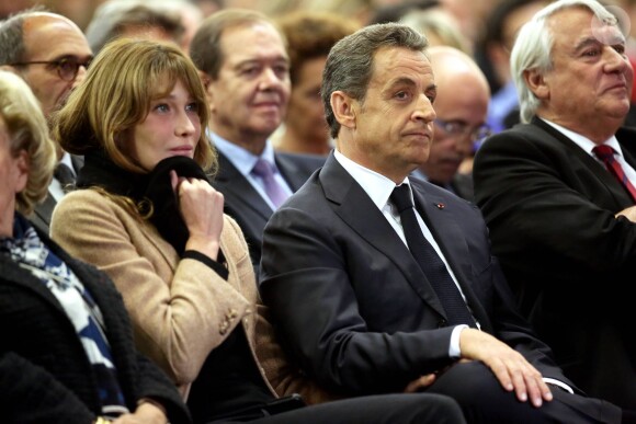 Carla Bruni-Sarkozy, Nicolas Sarkozy, Claude Goasguen - Réunion publique de Nicolas Sarkozy, candidat à la présidence de l'UMP à Paris, le 7 novembre 2014. 