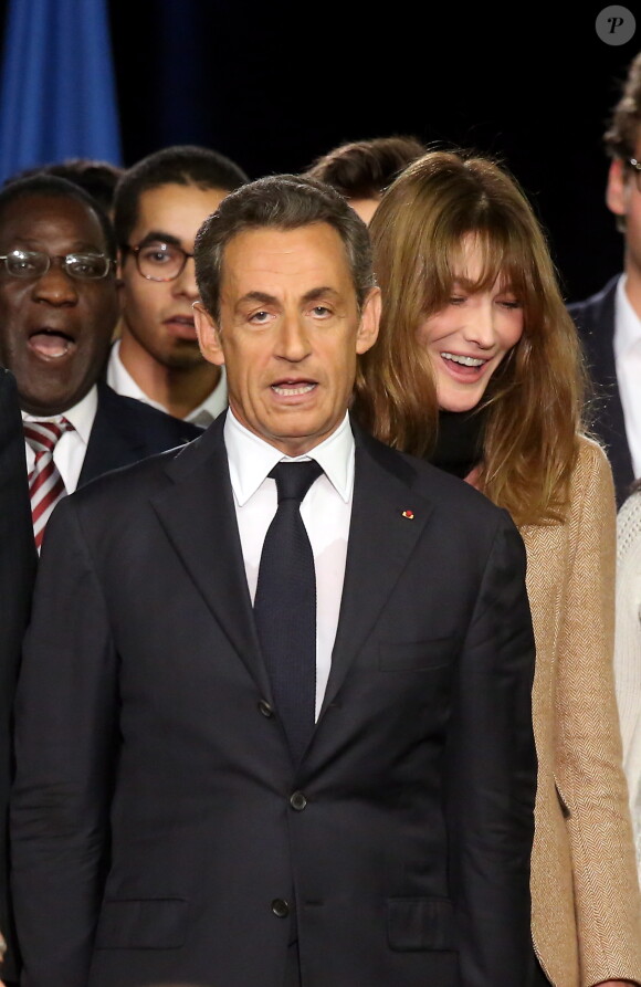 Nicolas Sarkozy soutenu par Carla Bruni-Sarkozy - Réunion publique de Nicolas Sarkozy, candidat à la présidence de l'UMP à Paris, le 7 novembre 2014.