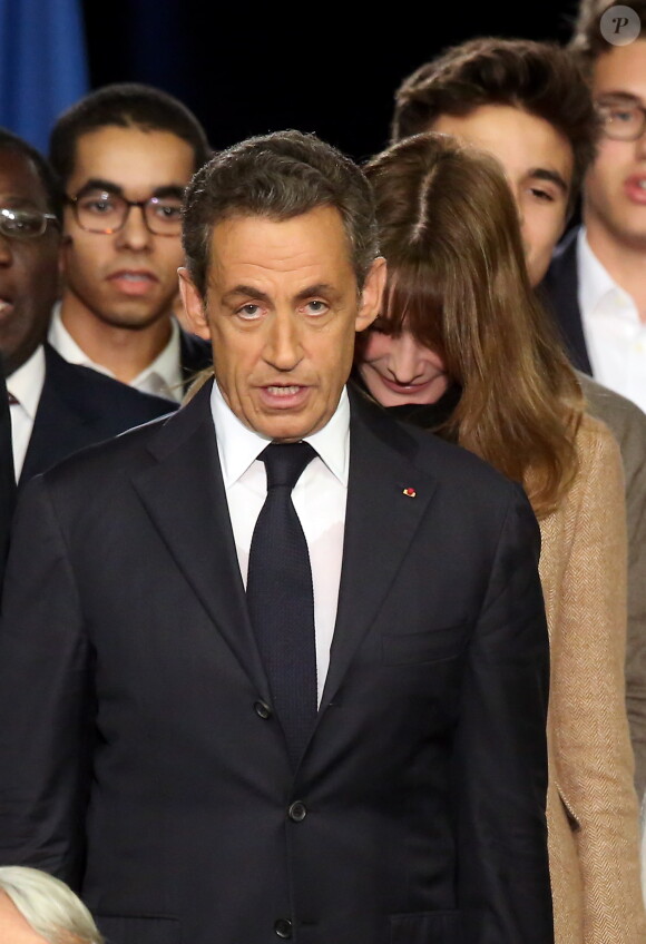 Nicolas Sarkozy, Carla Bruni-Sarkozy - Réunion publique de Nicolas Sarkozy, candidat à la présidence de l'UMP à Paris, le 7 novembre 2014.