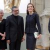 La reine Letizia d'Espagne a remis le 17 novembre 2014 le Prix Velazquez d'Arts plastiques 2013 au sculpteur Jaume Plensa, lors d'une cérémonie au Musée du Prado, à Madrid.