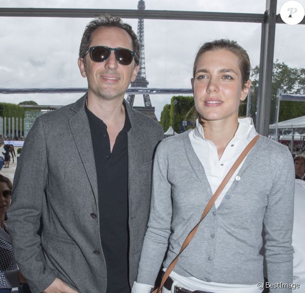 Exclusif - Gad Elmaleh et Charlotte Casiraghi, au Champ de Mars à Paris le 5 juillet 2014.