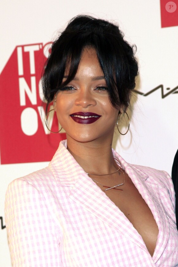 Rihanna à Los Angeles, le 18 novembre 2014.