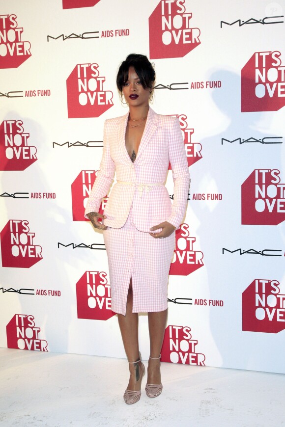 Rihanna à Los Angeles, le 18 novembre 2014.