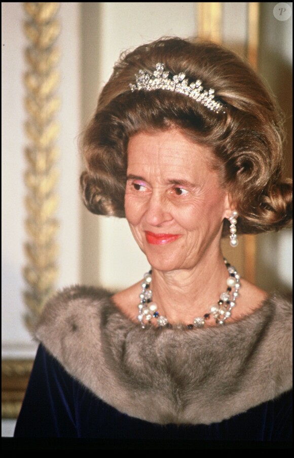 La reine Fabiola de Belgique à Paris en 1992