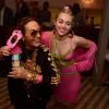La styliste Carlyne Cerf de Dudzeele et Miley Cyrus assistent à la soirée Jeremy Scott et Moschino à l'hôtel Thompson. Miami, le 4 décembre 2014.