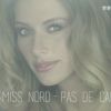 Camille Cerf, Miss France 2015, se mue en vedette de cinéma dans une courte vidéo promotionnelle de la cérémonie.